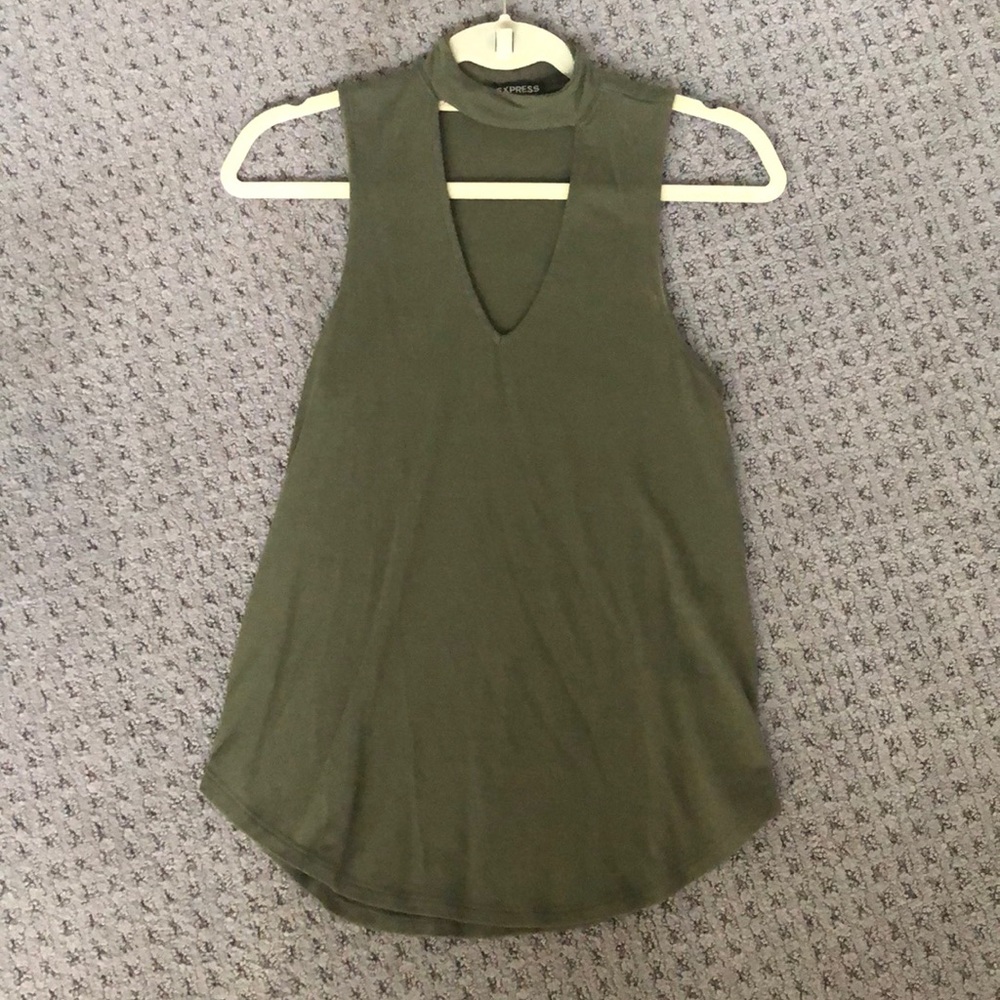 Choker neck tank top